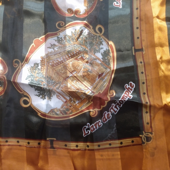 World Structures Scarf - Picture 2 of 2